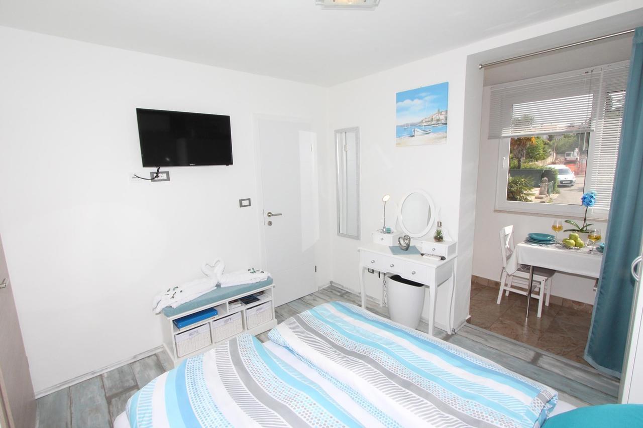 Studio Orhidea Blu Ровінь Екстер'єр фото